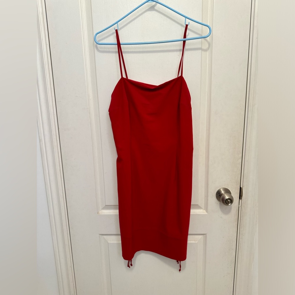 Pulse red dress
Size large 
Pet and smoke free
Worn a handful of times